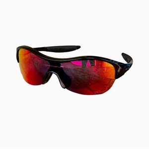 NWOT Womens Oakley Enduring Pace Polarized
Sunglasses/Sport/cycling/run/racing